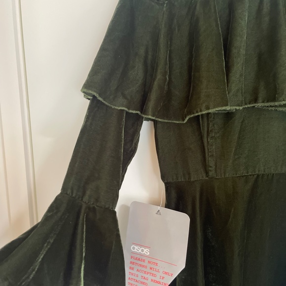 ASOS Trumpet Sleeve Velvet Midi Dress Green - Picture 6 of 10